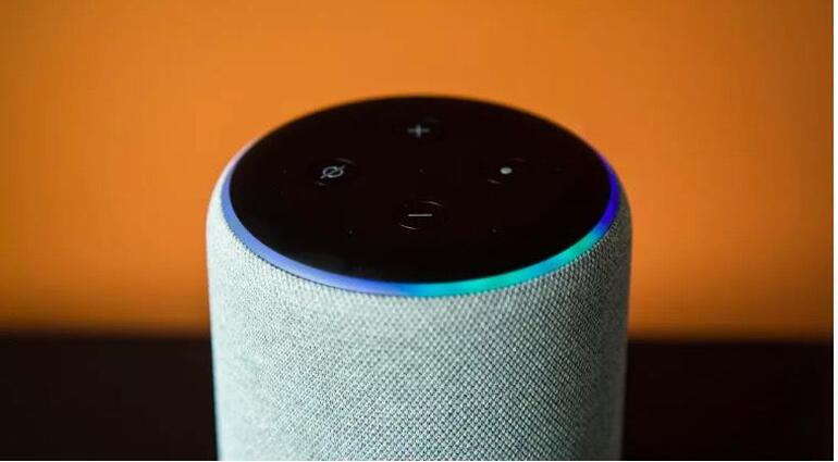 alexa-chrismonroe-cnet.jpg